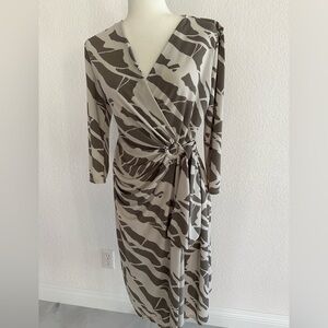 New York & Company Abstract Inspired 3/4 Sleeve Faux Wrap Dress